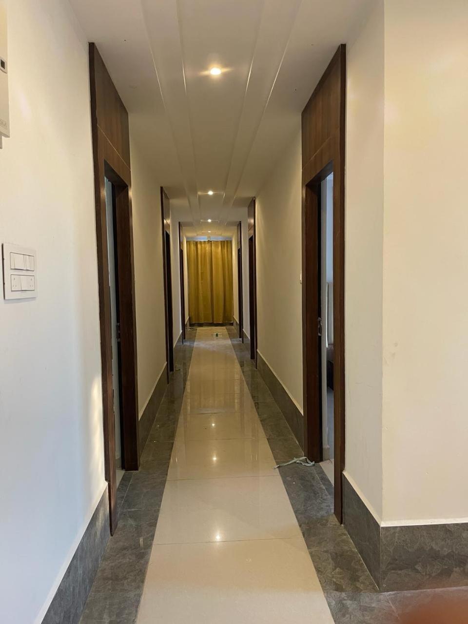 Snr Venus Hotels Tirupati Dış mekan fotoğraf